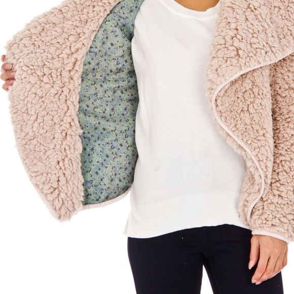 Pressed Pink SHERPA Faux Fur Teddy Bear Coat NWT - Picture 7 of 7